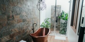 Meble łazienkowe z recyklingu