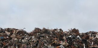 Ile kosztuje tona odpadów plastikowych?