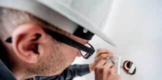 Jak podłączyć gniazdo ssące?